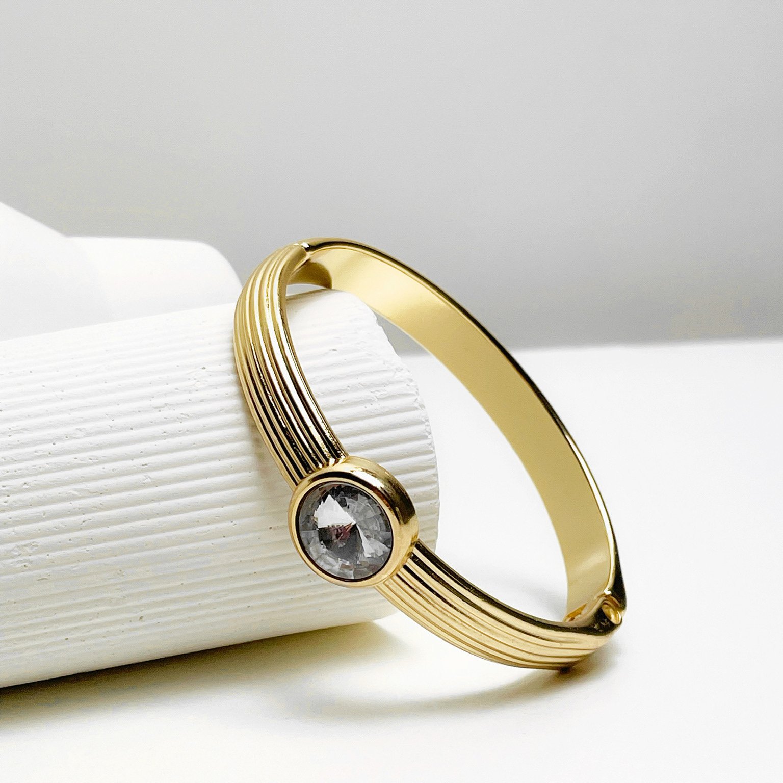 Bracelete Com Ponto De Luz